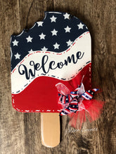 Load image into Gallery viewer, Fourth of July Welcome door hanger. Summer door hangers